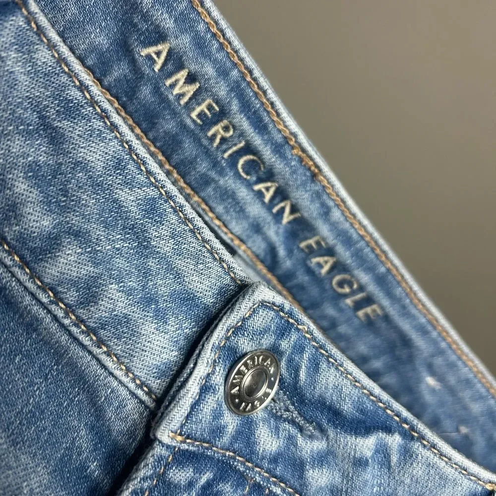 American Eagle Outfitters Low Rise Baggy Jean Shorts